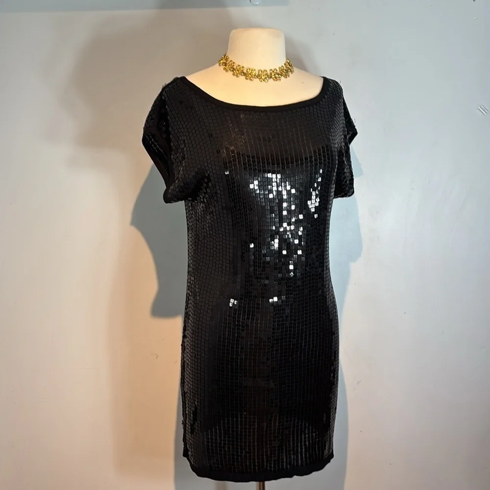 BEBE Black Sequin shift Dress short sleeves size medium - Picture 9 of 12
